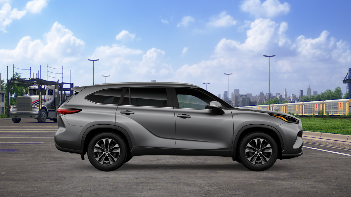 New 2026 Heavy Metal Toyota XLE image 34