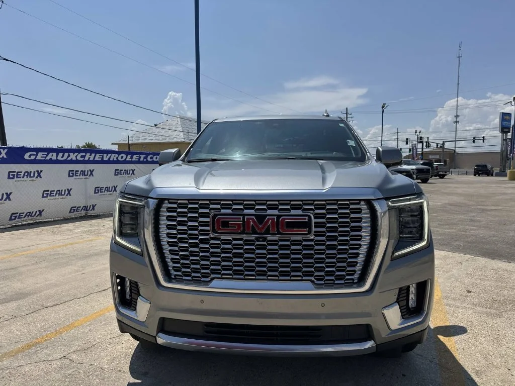 Used 2024 Silver GMC Denali image 5