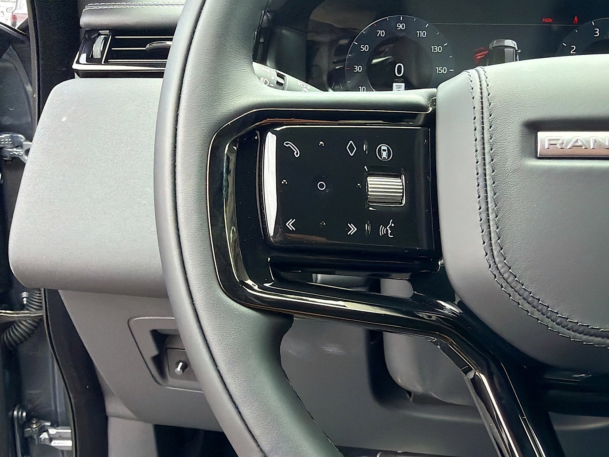 New 2026 Zadar Grey Land Rover Belgravia Edition image 36