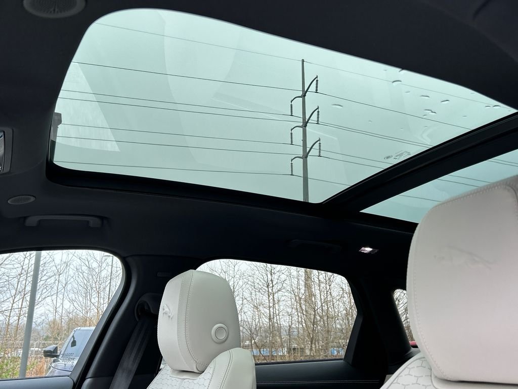 2026 Jaguar F-Pace R-Dynamic S - Photo 21