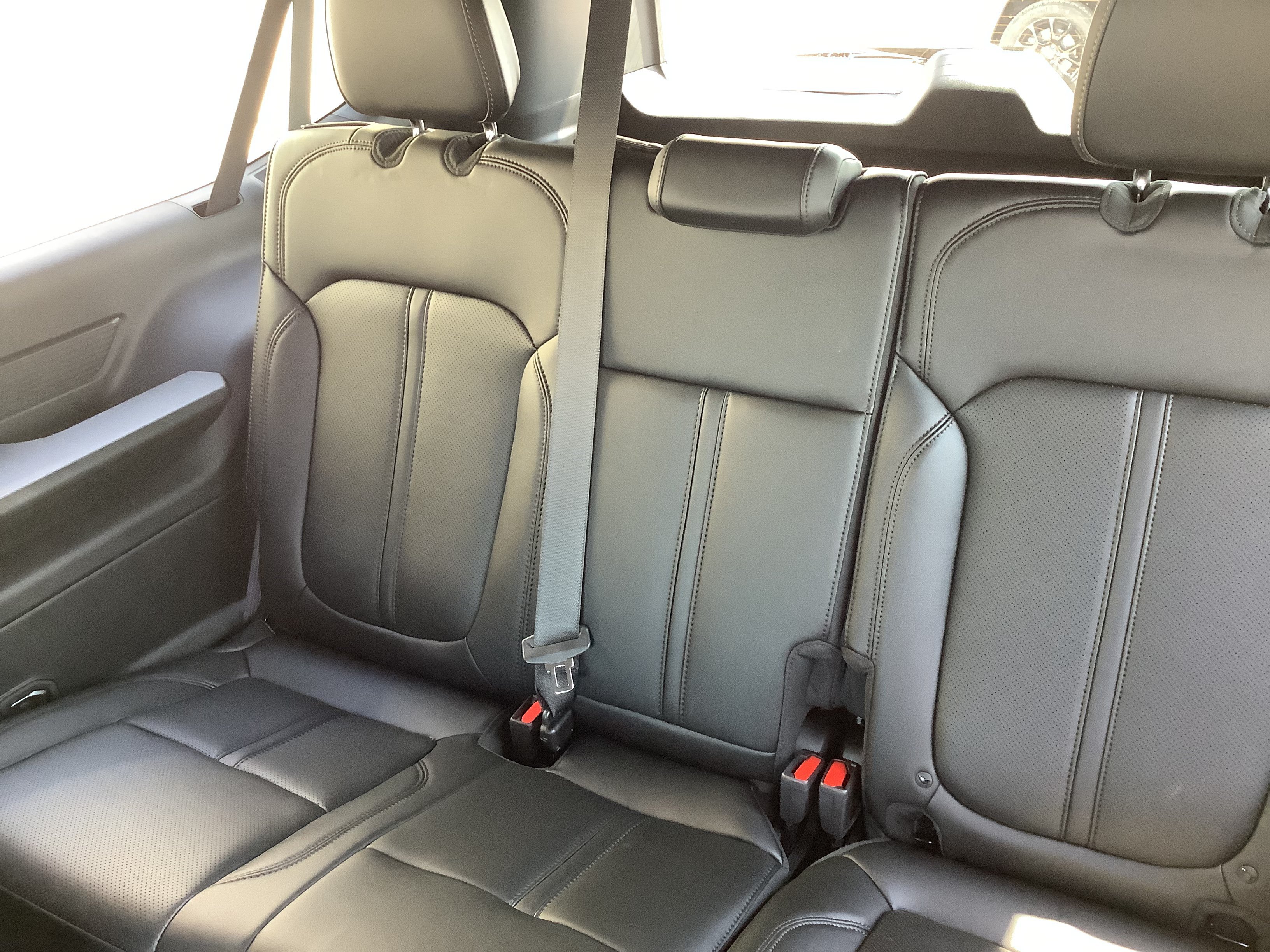 New 2026 Baltic Gray Metallic Clearcoat Jeep  image 9