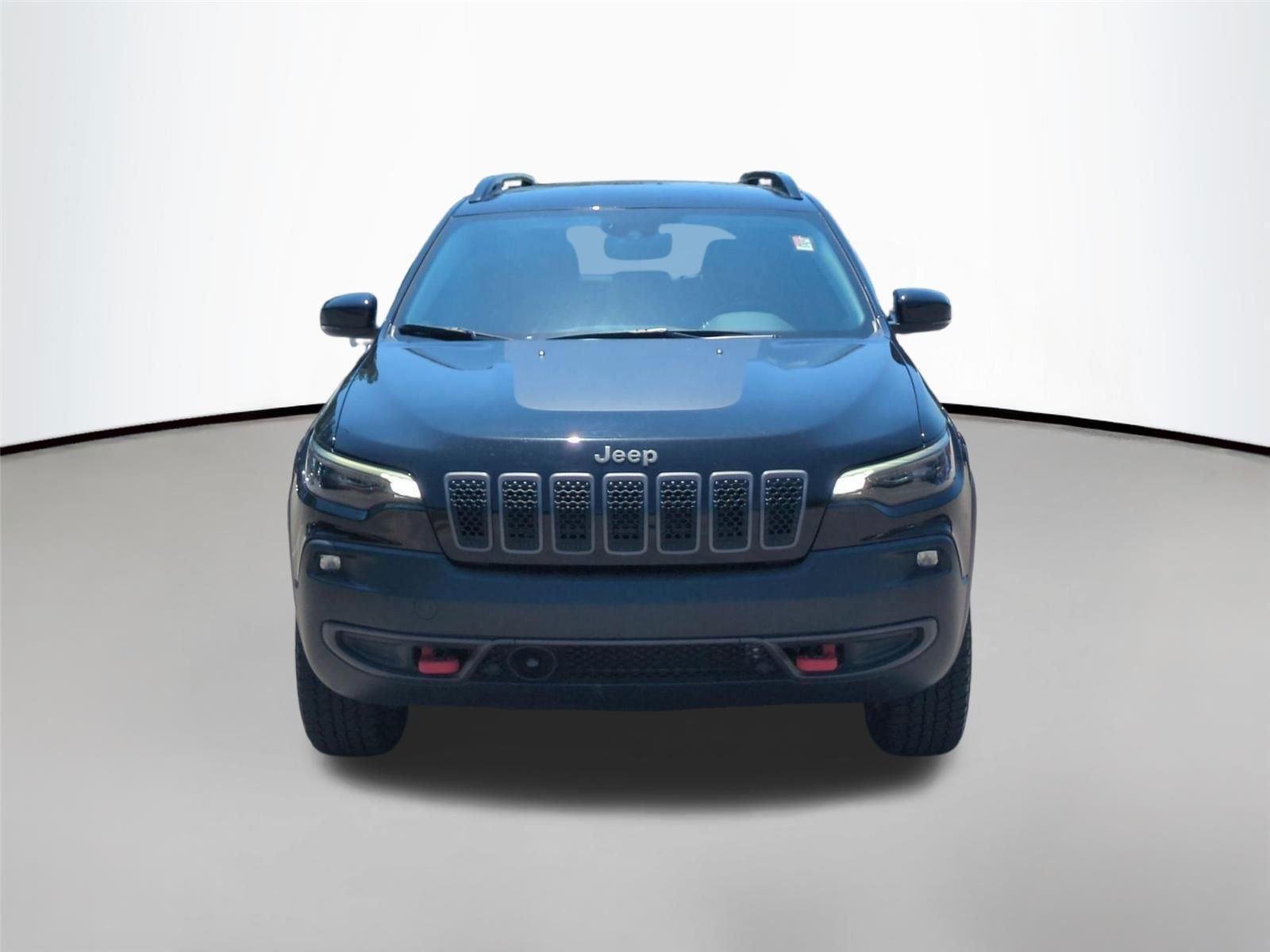Used 2022 Diamond Black Crystal Pearlcoat Jeep Trailhawk image 8