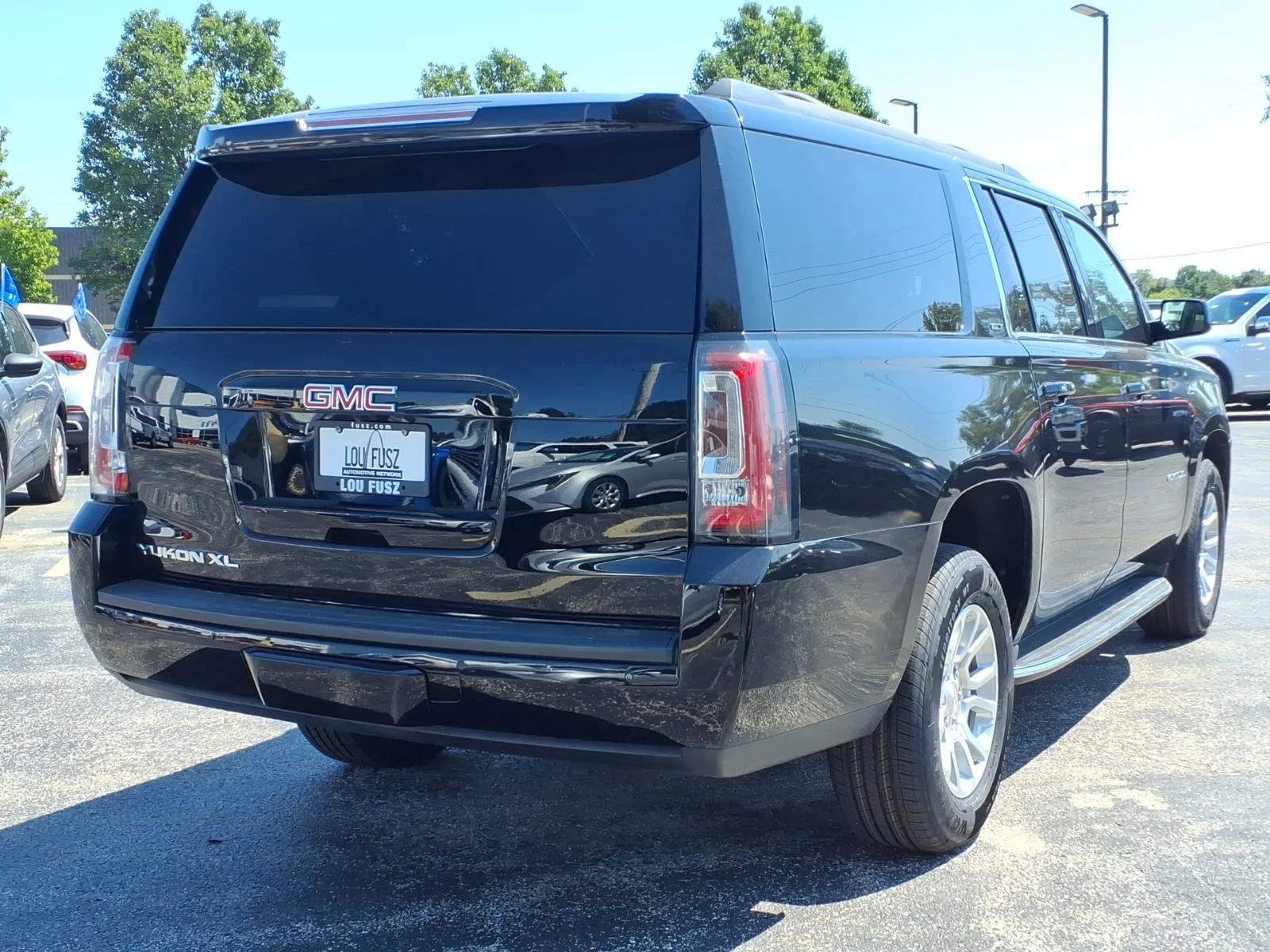Used 2020 Onyx Black GMC SLT image 3
