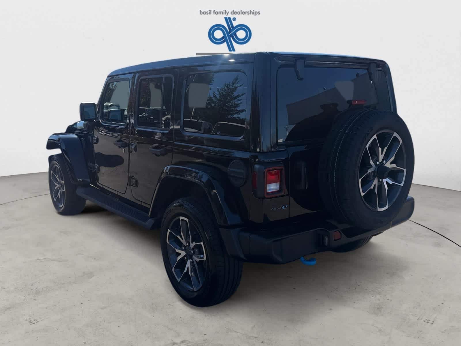 Used 2024 Black Clearcoat Jeep Sport S image 4