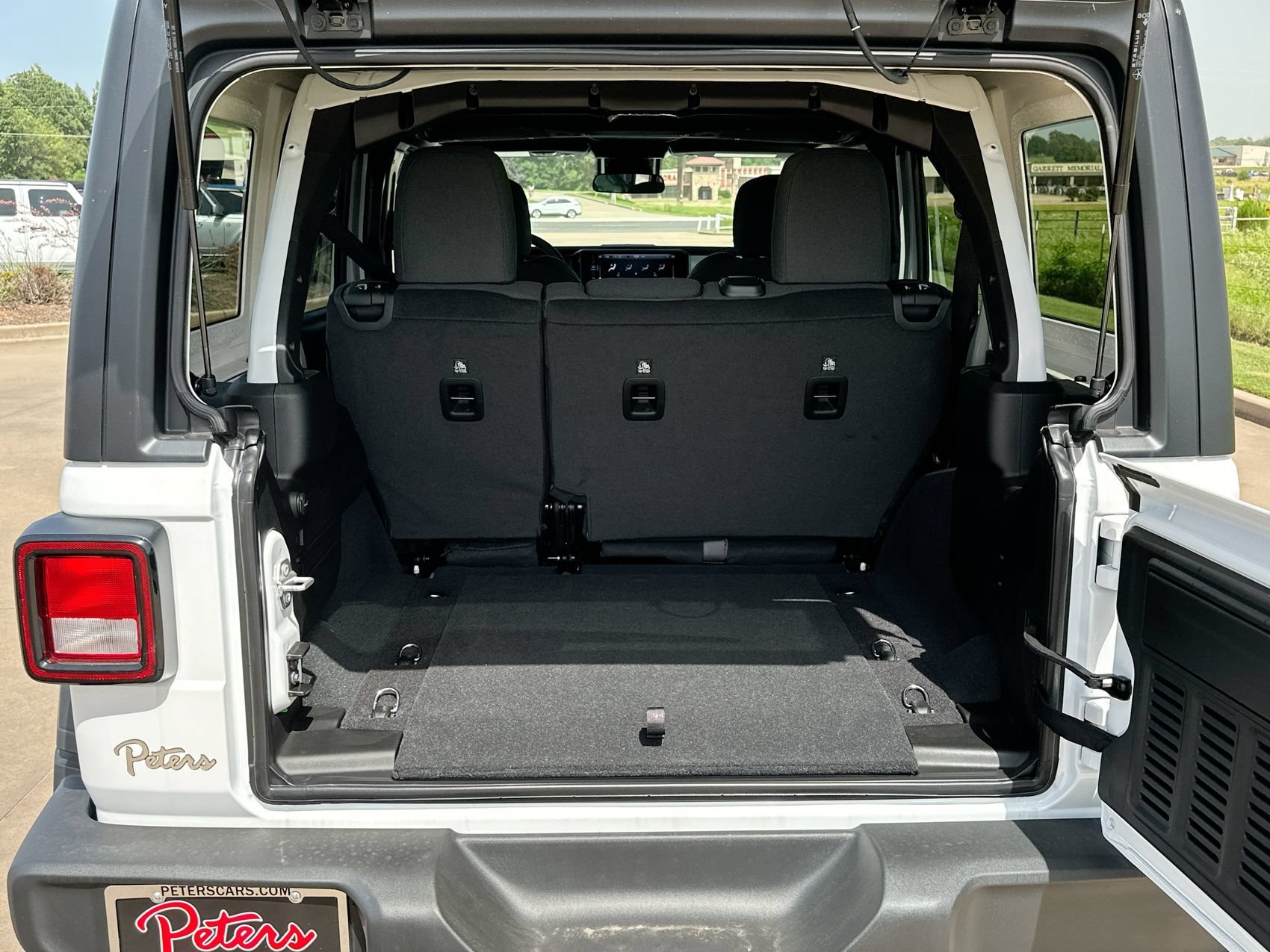 New 2024 Bright White Clearcoat Jeep Sport S image 22