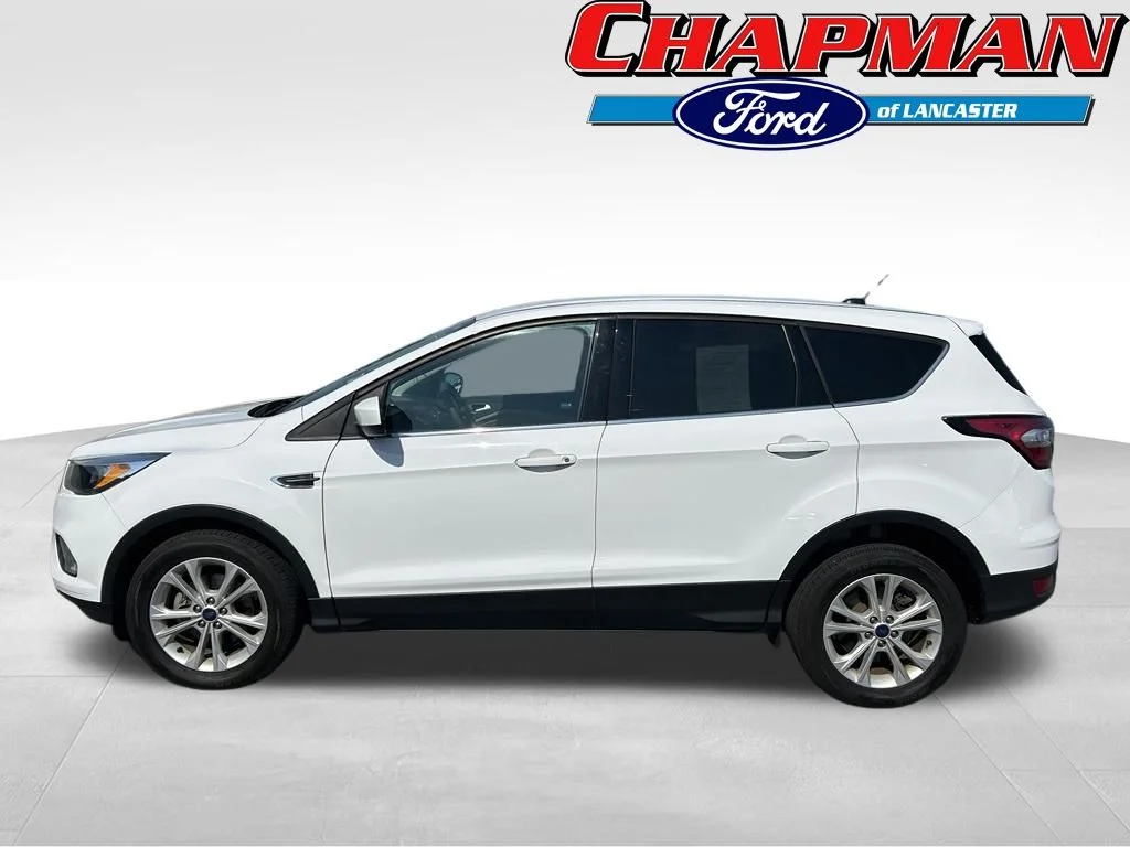 Used 2017 Oxford White Ford SE image 2