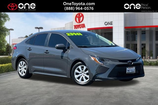 2025 Toyota Corolla LE