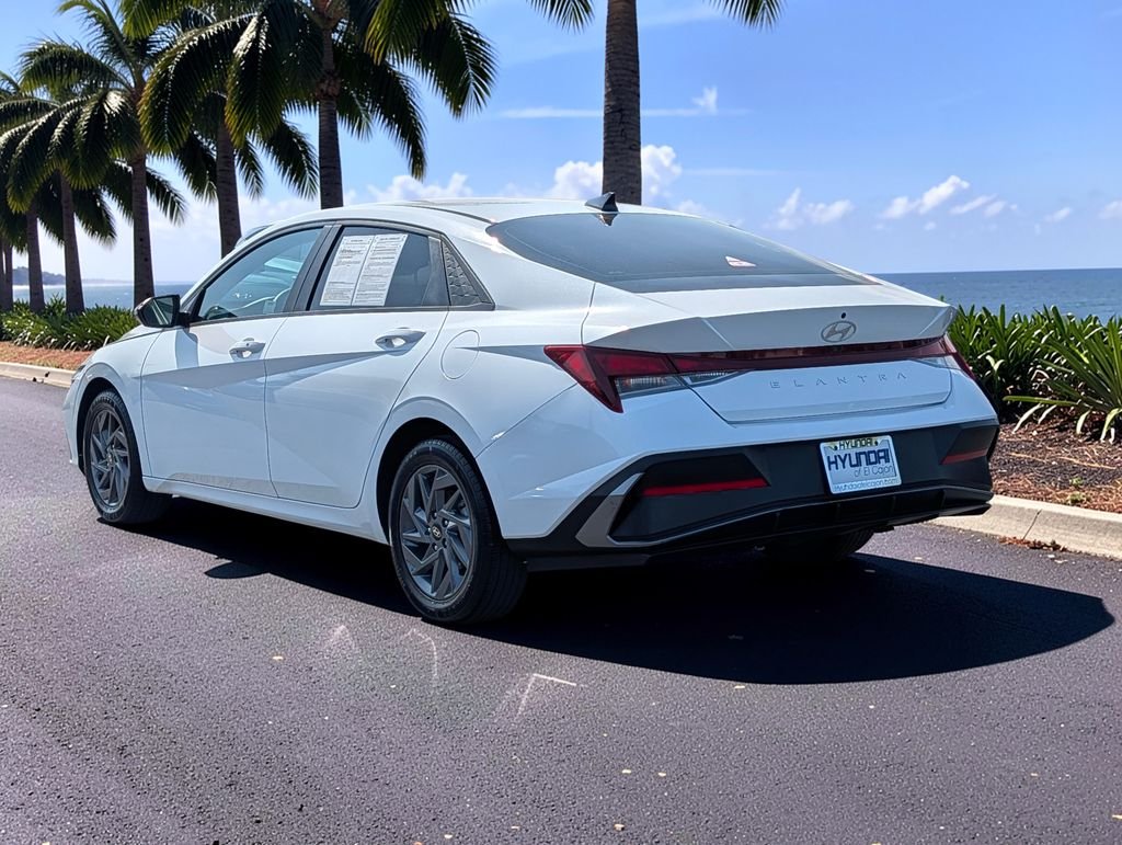 2024 Hyundai Elantra SEL - Photo 7