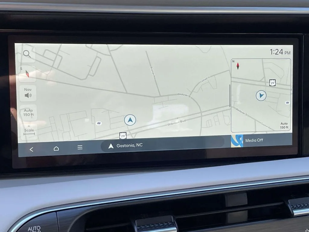 New 2026 White Hyundai SE image 24