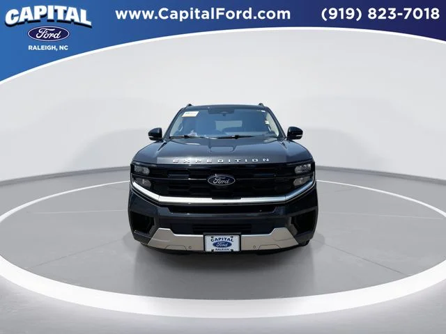 Used 2025 Gray Ford Platinum image 3