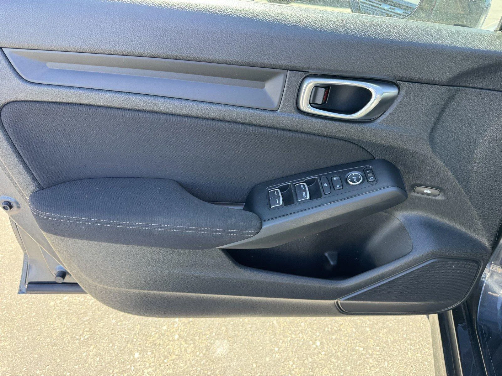 Used 2025  Honda LX image 15