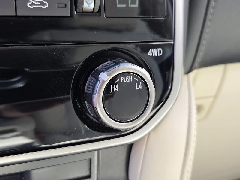 Used 2023 White Pearl LEXUS GX 460 PREMIUM 4WD image 32