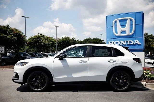 New 2027 Platinum White Pearl Honda Sport image 4