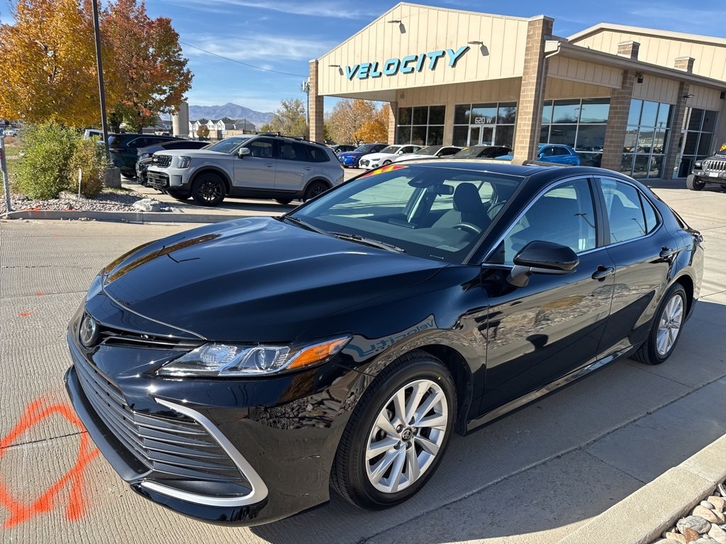 2024 Toyota Camry LE photo 4