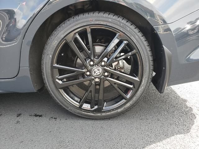 Used 2025  Toyota XSE image 27