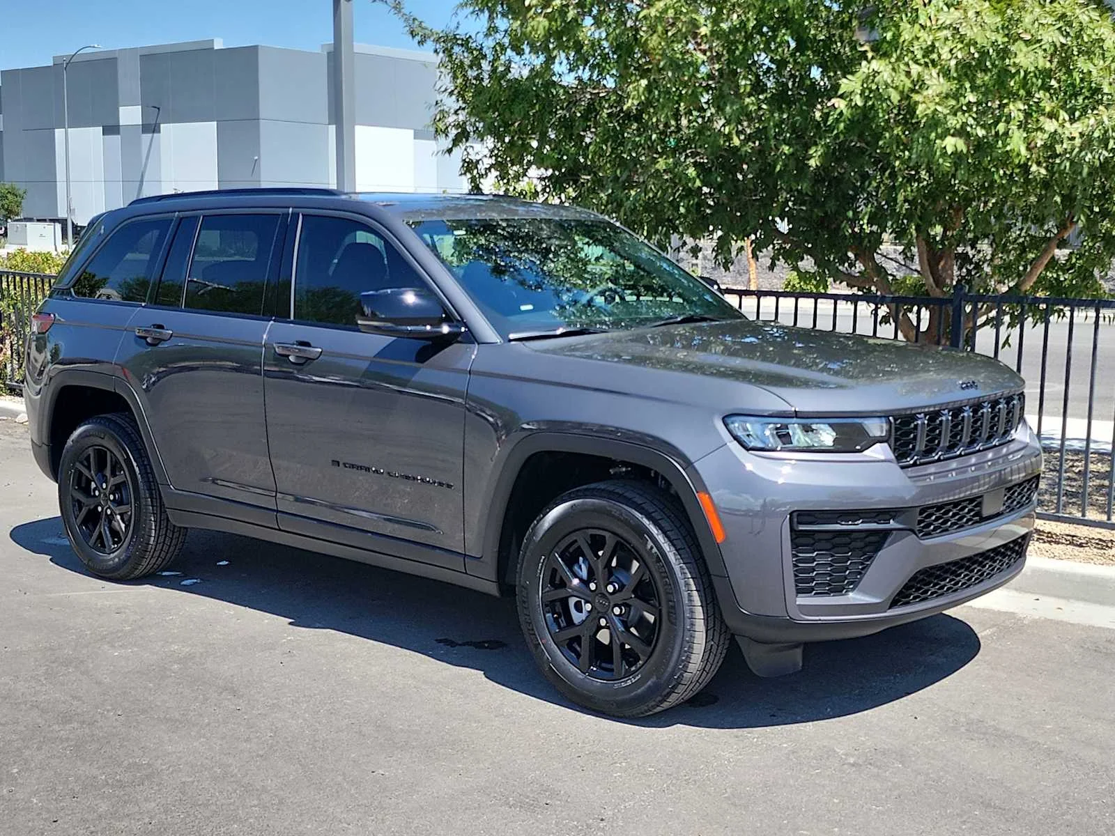 New 2026 Baltic Gray Metallic Clearcoat Jeep Laredo Altitude image 2