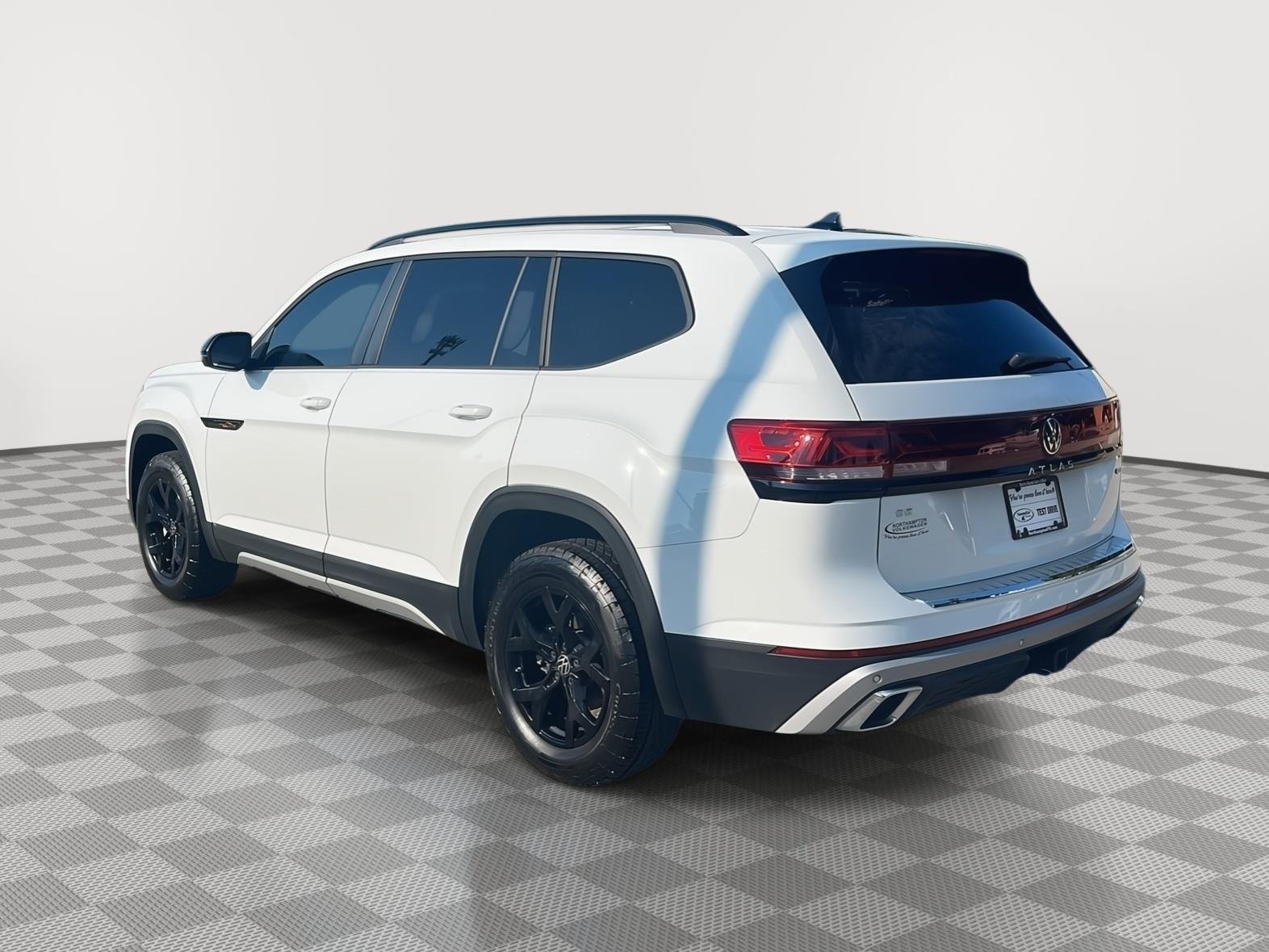 Used 2024 Pure White Volkswagen 2.0T Peak Edition SE w/Technology image 7
