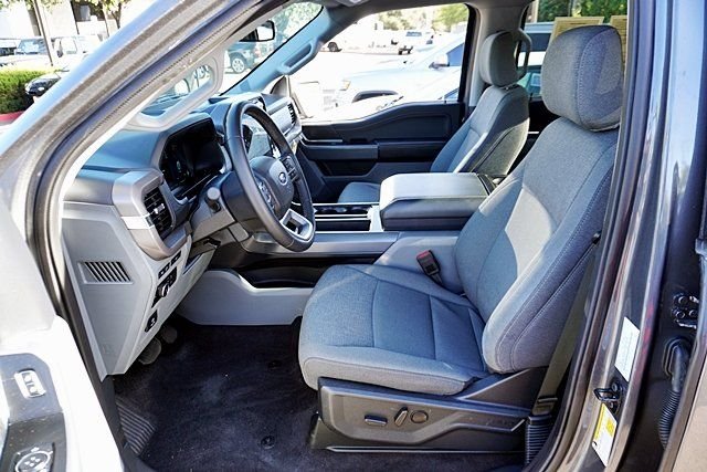 Used 2024 Gray Ford XLT image 21