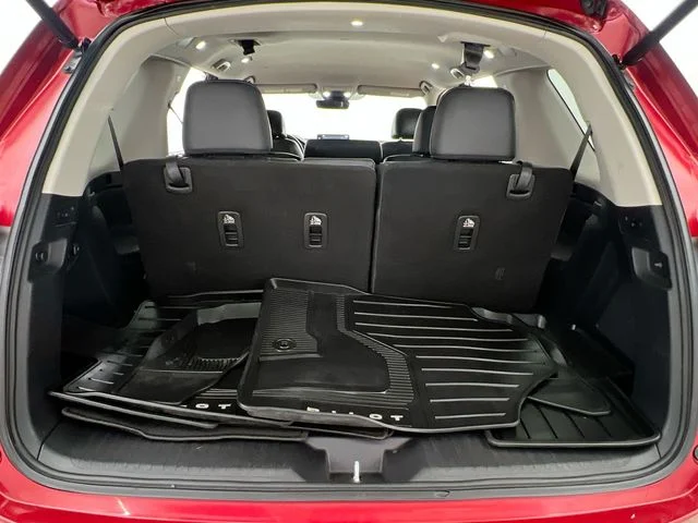 Used 2023 Red Honda EX-L image 37