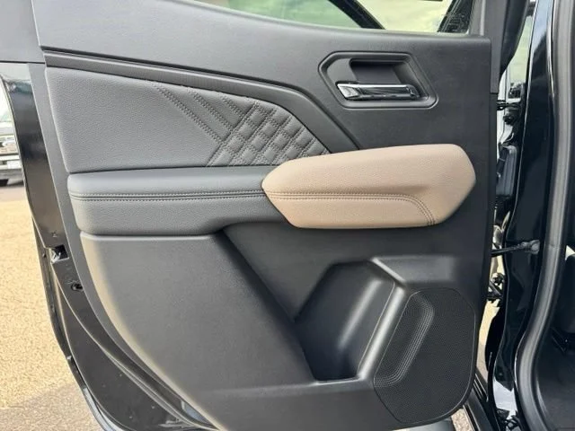 Certified Used 2025 Onyx Black GMC Denali image 16