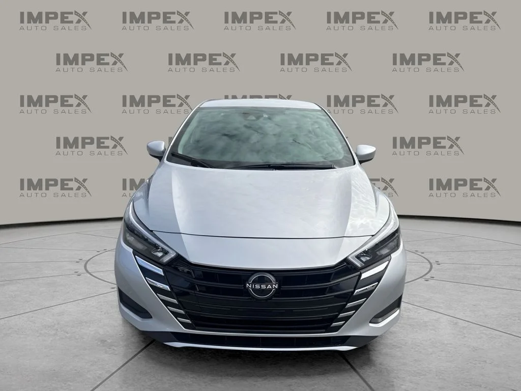 Used 2025 Silver Nissan 1.6 SV image 8