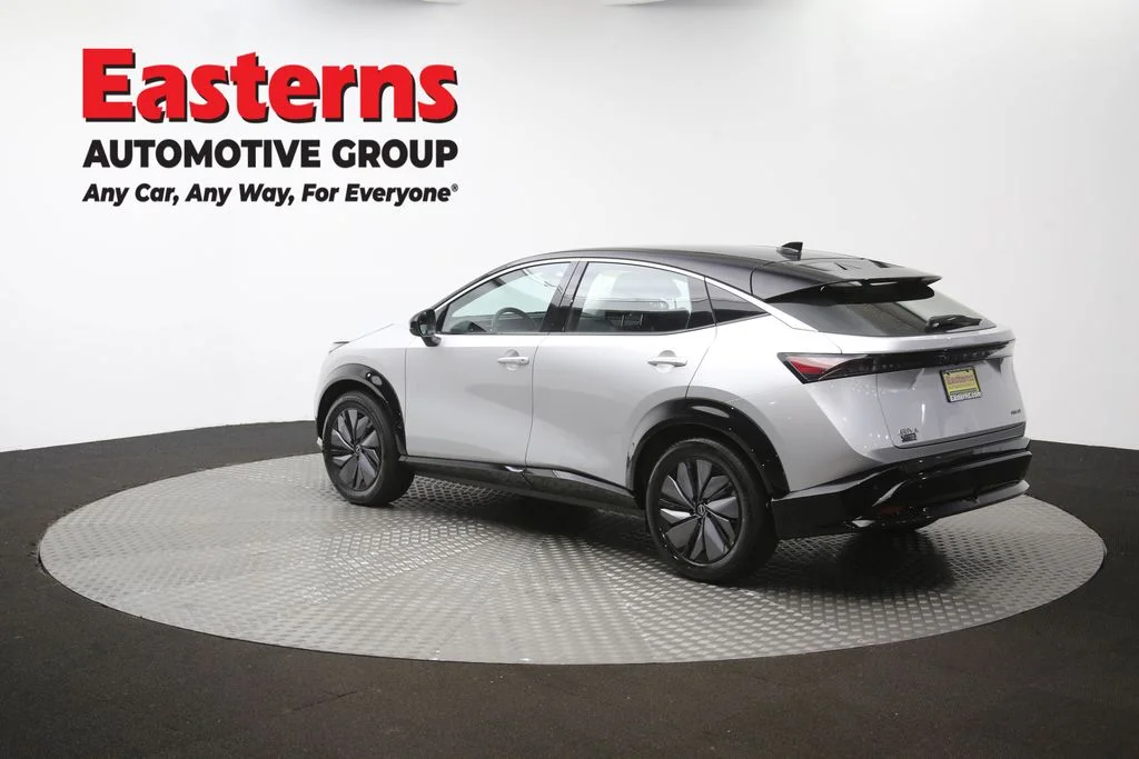 Used 2023 Silver Nissan ENGAGE image 61