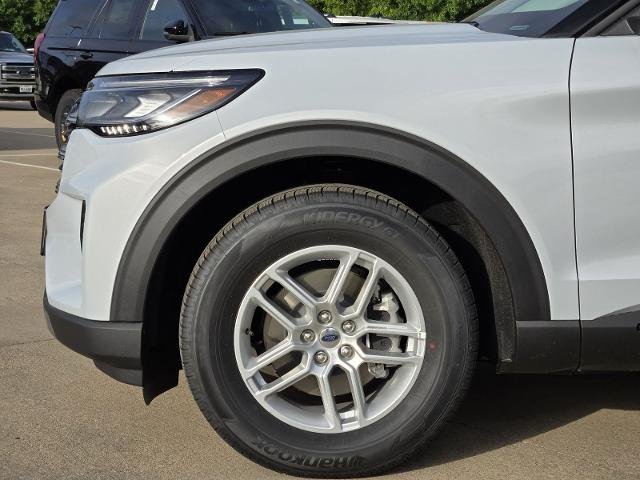 New 2026 Space White Metallic Ford Active image 27