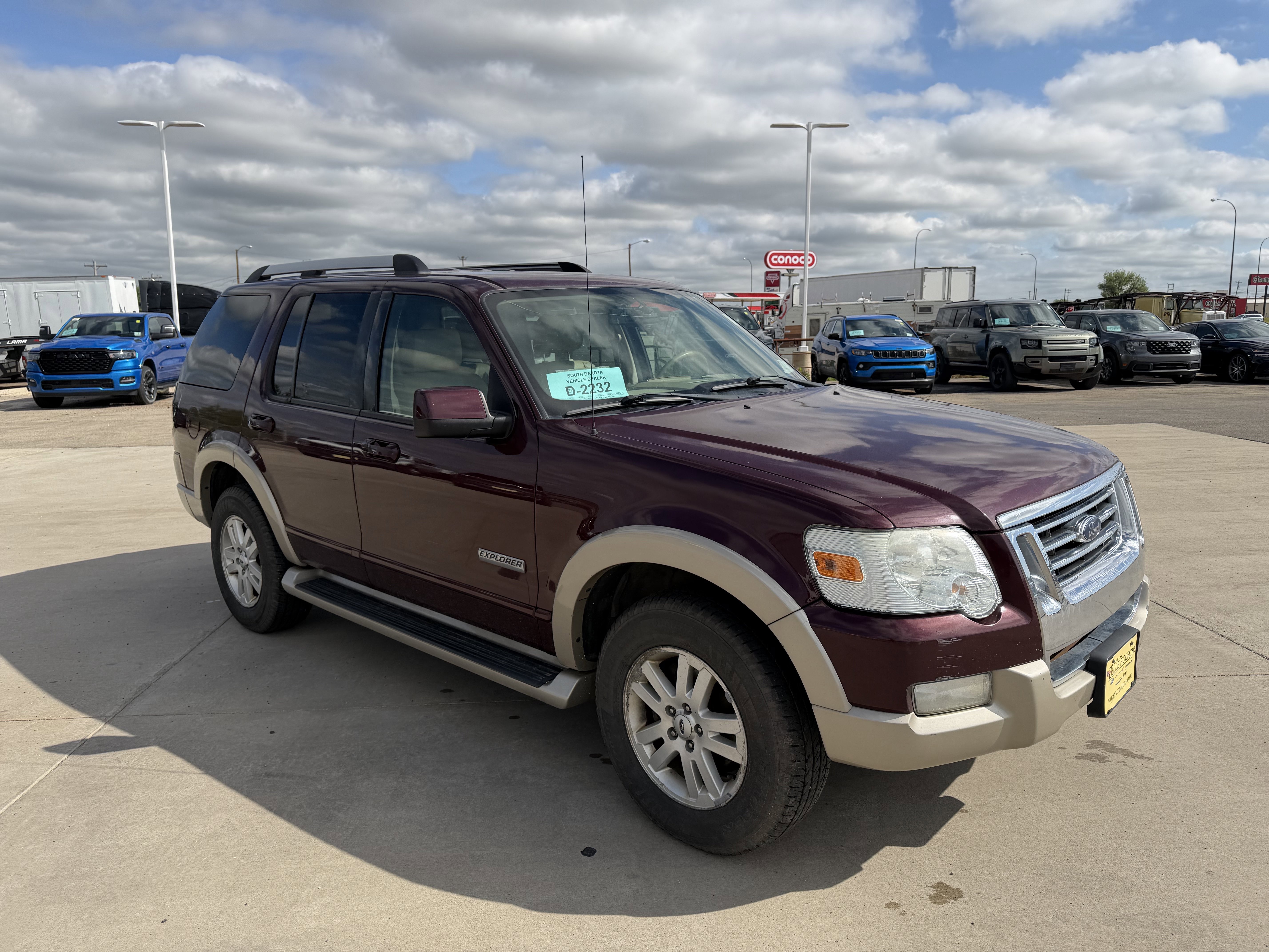 Used 2007 Red Ford Eddie Bauer image 3