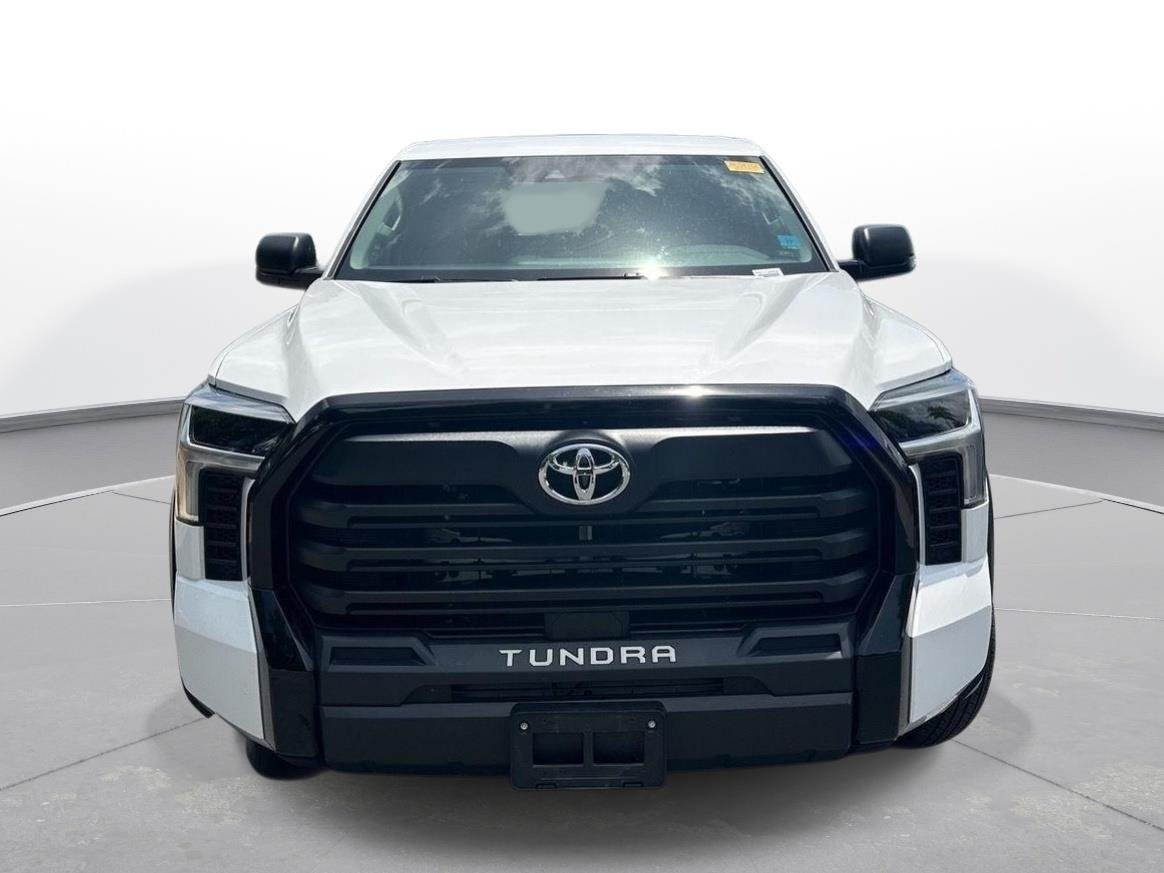 Used 2023 WHITE TOYOTA TRUCK SR image 3