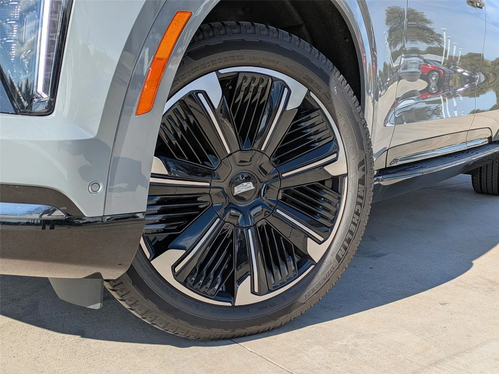 New 2026 Luna Metallic Cadillac Sport image 8
