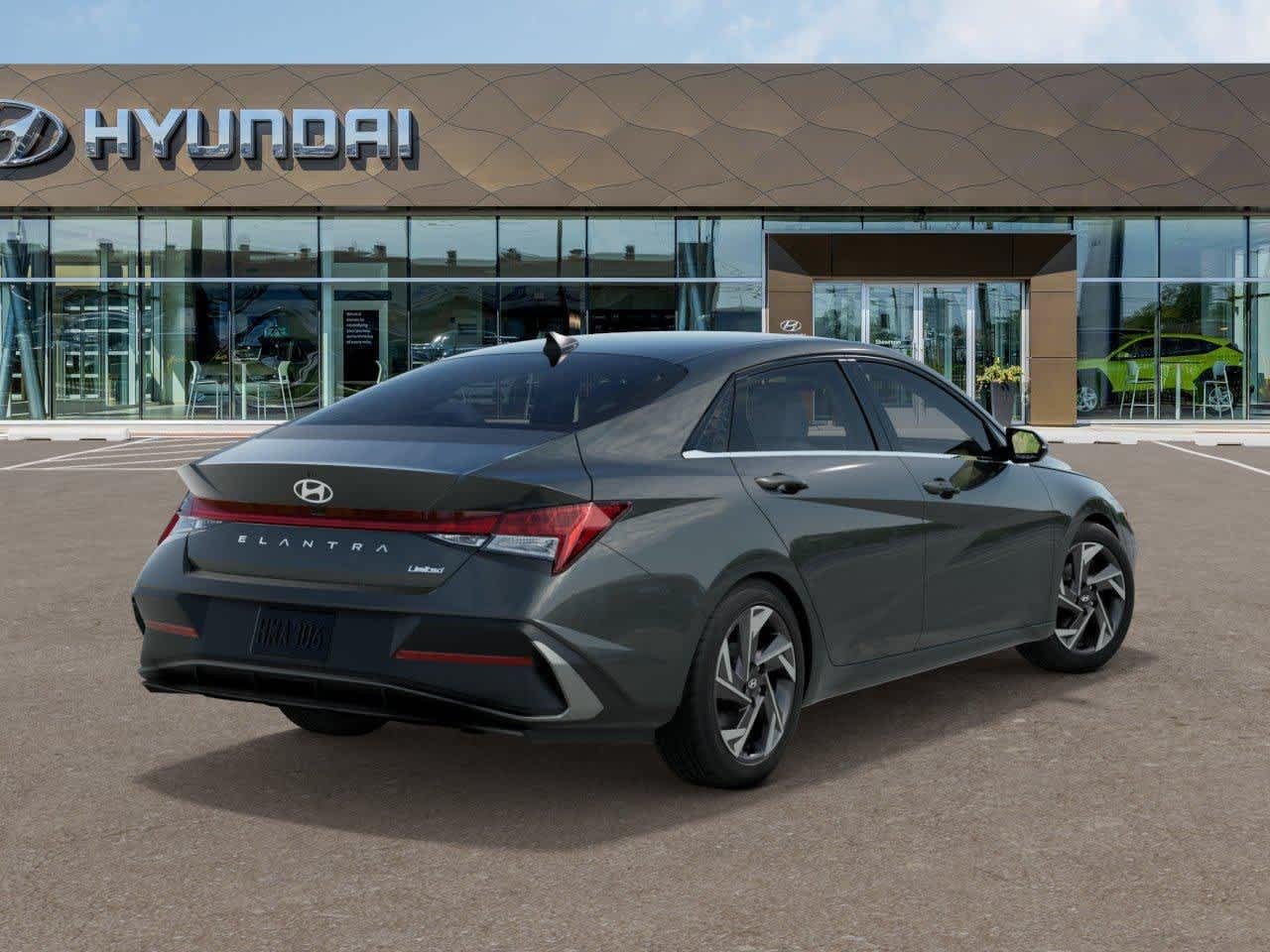 Used 2025 Amazon Gray Hyundai Limited image 4