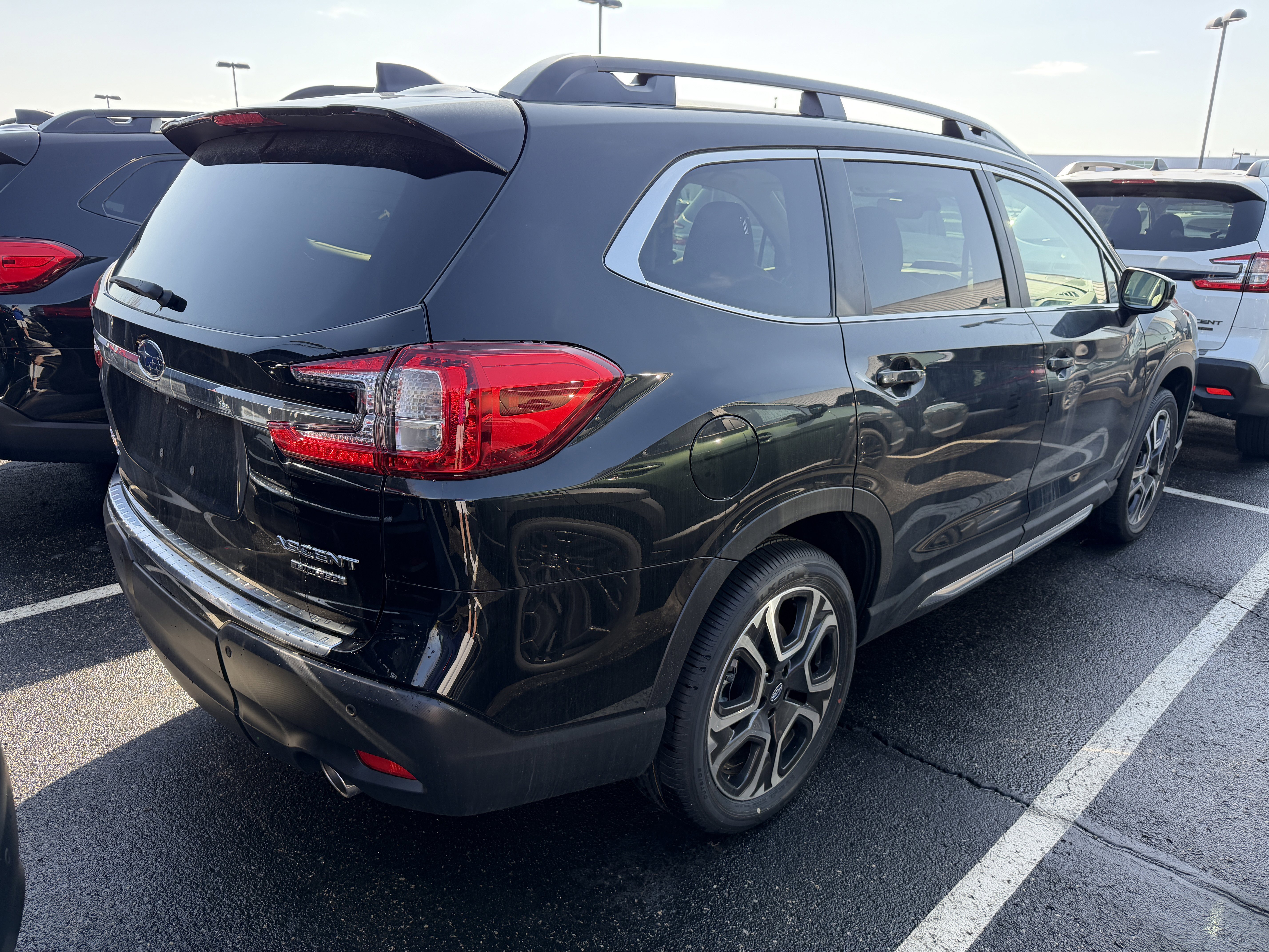 2026 Subaru Ascent Limited - Photo 7