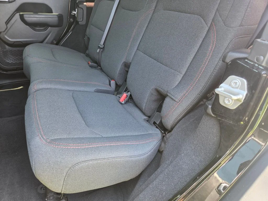 Used 2025 Black Jeep Rubicon image 21