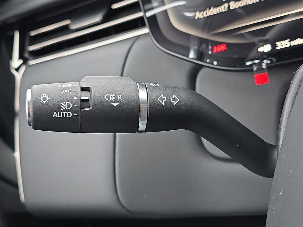 New 2025 Match-to-Sample Black in Satin finish LAND ROVER SV Edition Two image 27