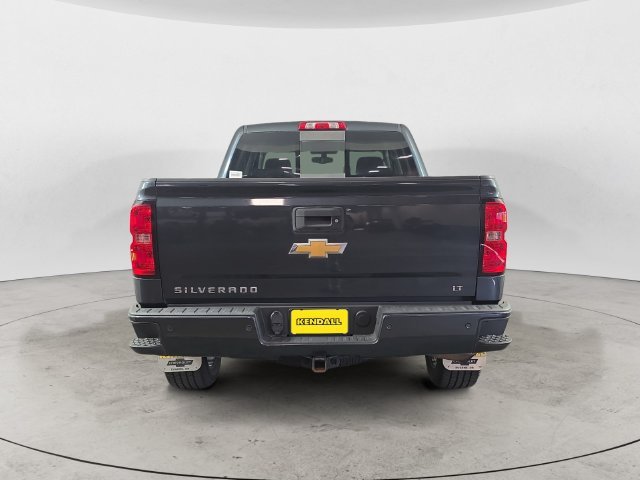 Used 2018 GRAPHITE METALLIC Chevrolet LT image 6
