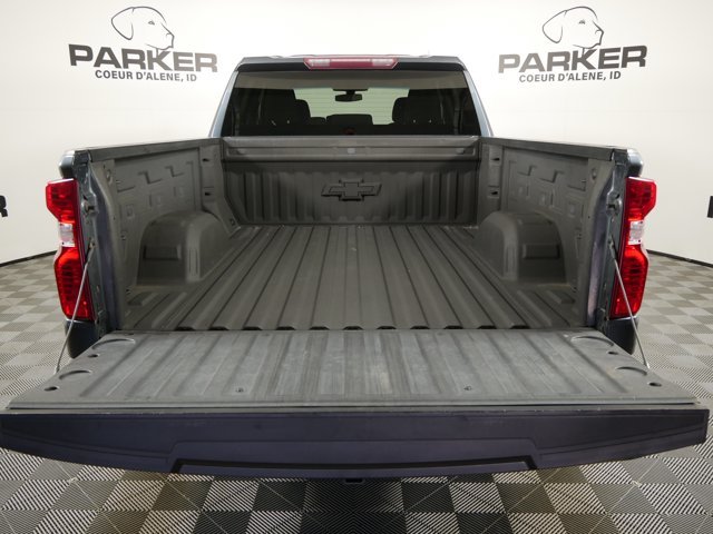 Used 2019 Shadow Gray Metallic Chevrolet Double Cab LT w/ Z71 Off-Road Pkg image 13