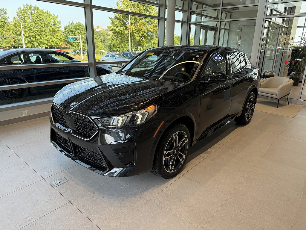 New 2027 Black Sapphire Metallic BMW xDrive28i image 3