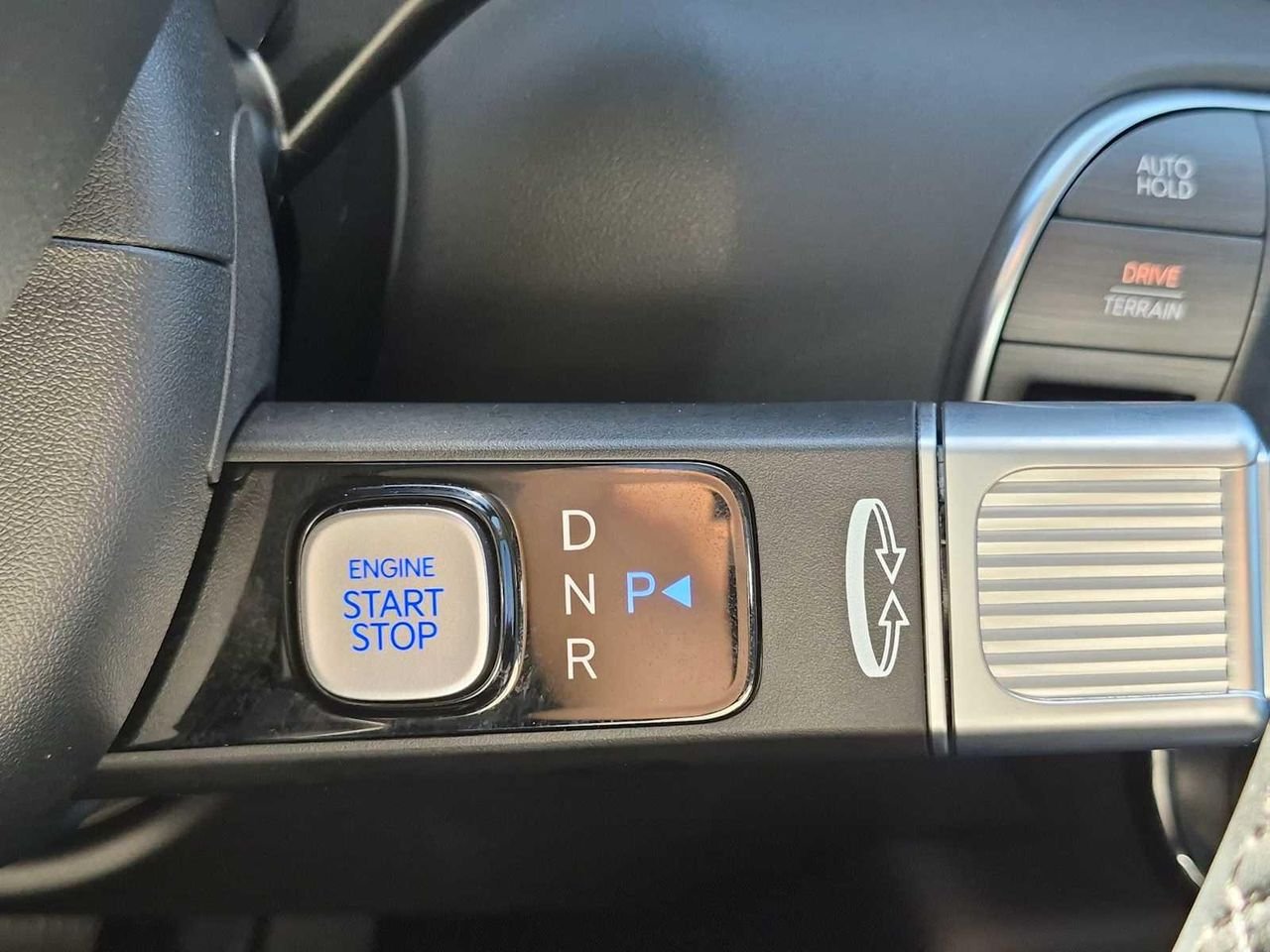 New 2026 Titan Green Hyundai SEL AWD image 31