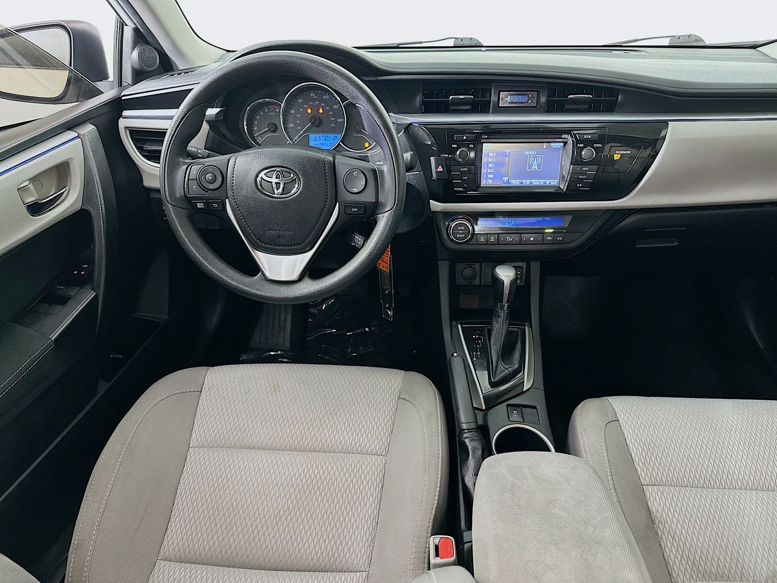 Used 2015 Super White Toyota LE image 21