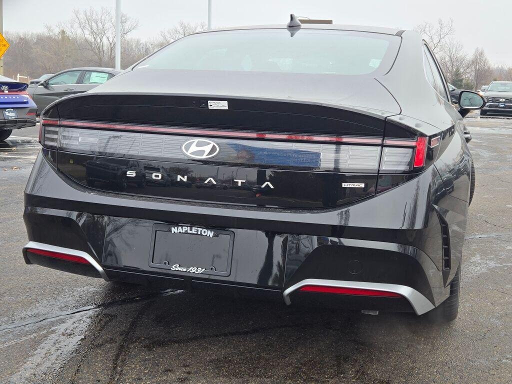 New 2026 Black Hyundai SEL Sport image 13