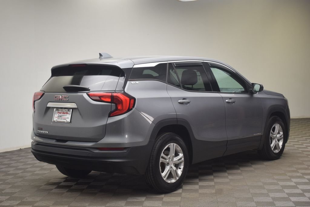 Used 2020 Gray GMC SLE image 5
