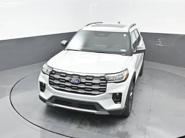 New 2027 Avalanche Gray Ford Active image 21