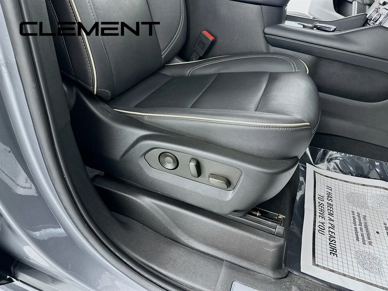 Used 2022 Gray GMC SLT image 35