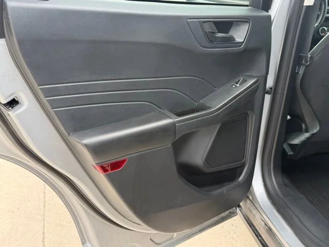 Used 2022 Silver Ford SE image 28