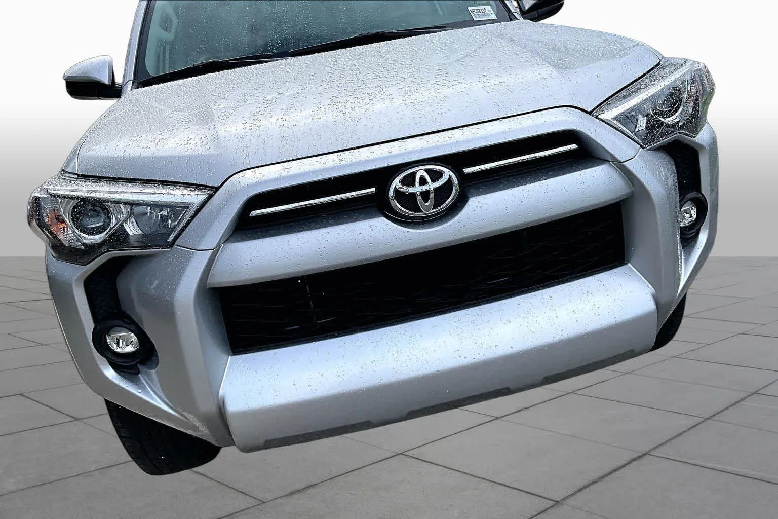 Used 2022 Classic Silver Metallic Toyota SR5 image 30