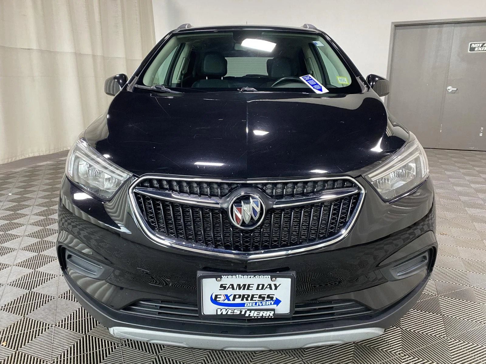 Used 2020 Ebony Twilight Metallic Buick Preferred image 2