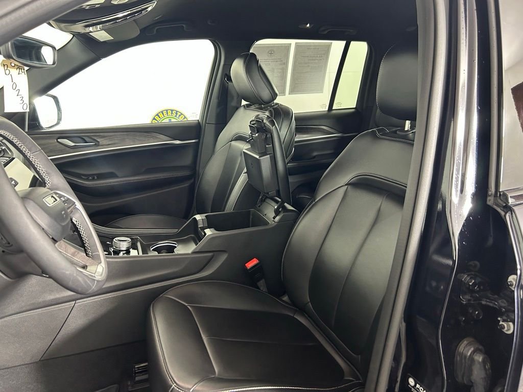 Used 2024 Black Jeep Limited image 9