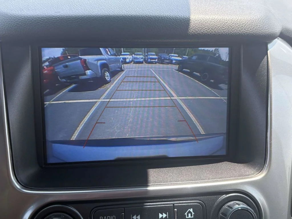 Used 2018 Silver Chevrolet LT image 38