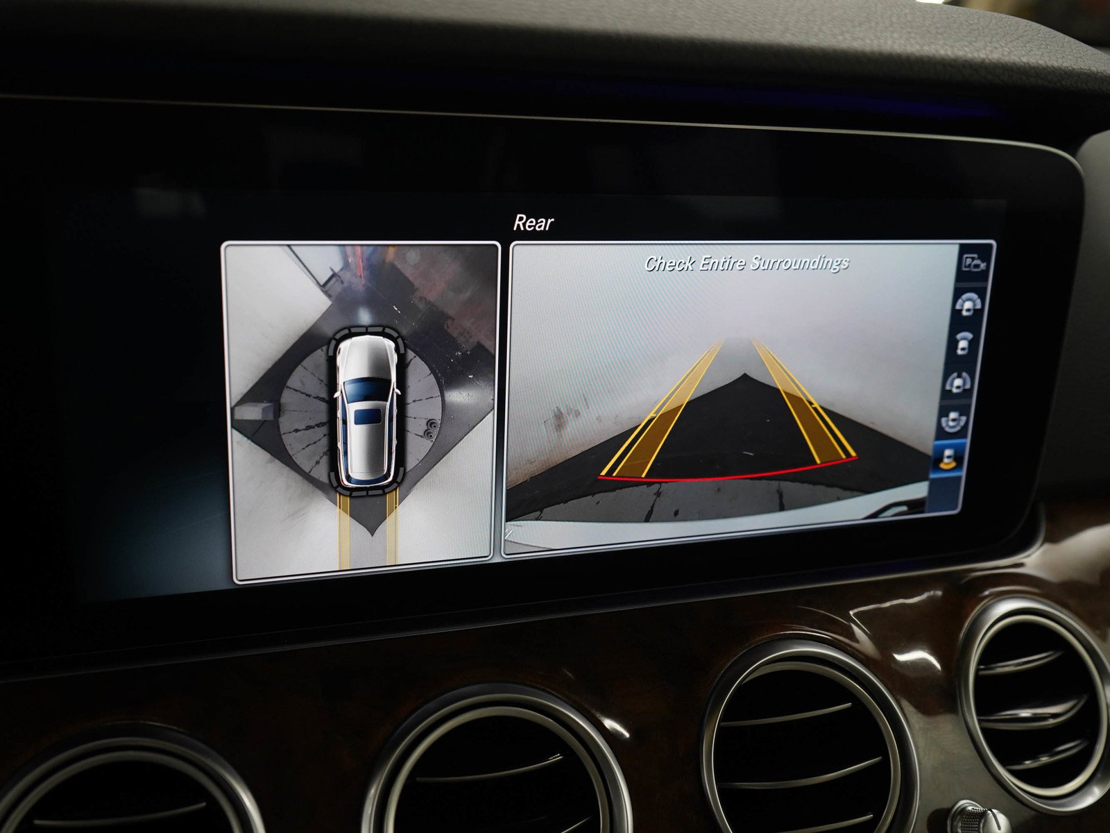Used 2017 Polar White Mercedes-Benz E 400 image 23