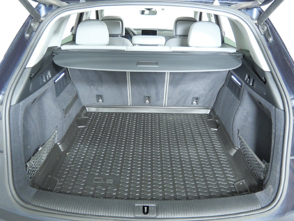 Used 2020 Blue Audi 45 Premium Plus image 27